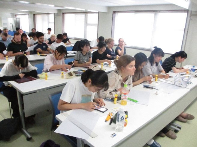 「鈴鹿高専グローバル・キャンプ」を実施 鈴鹿工業高等専門学校 創造力豊かな国際社会に通用するエンジニアを育成